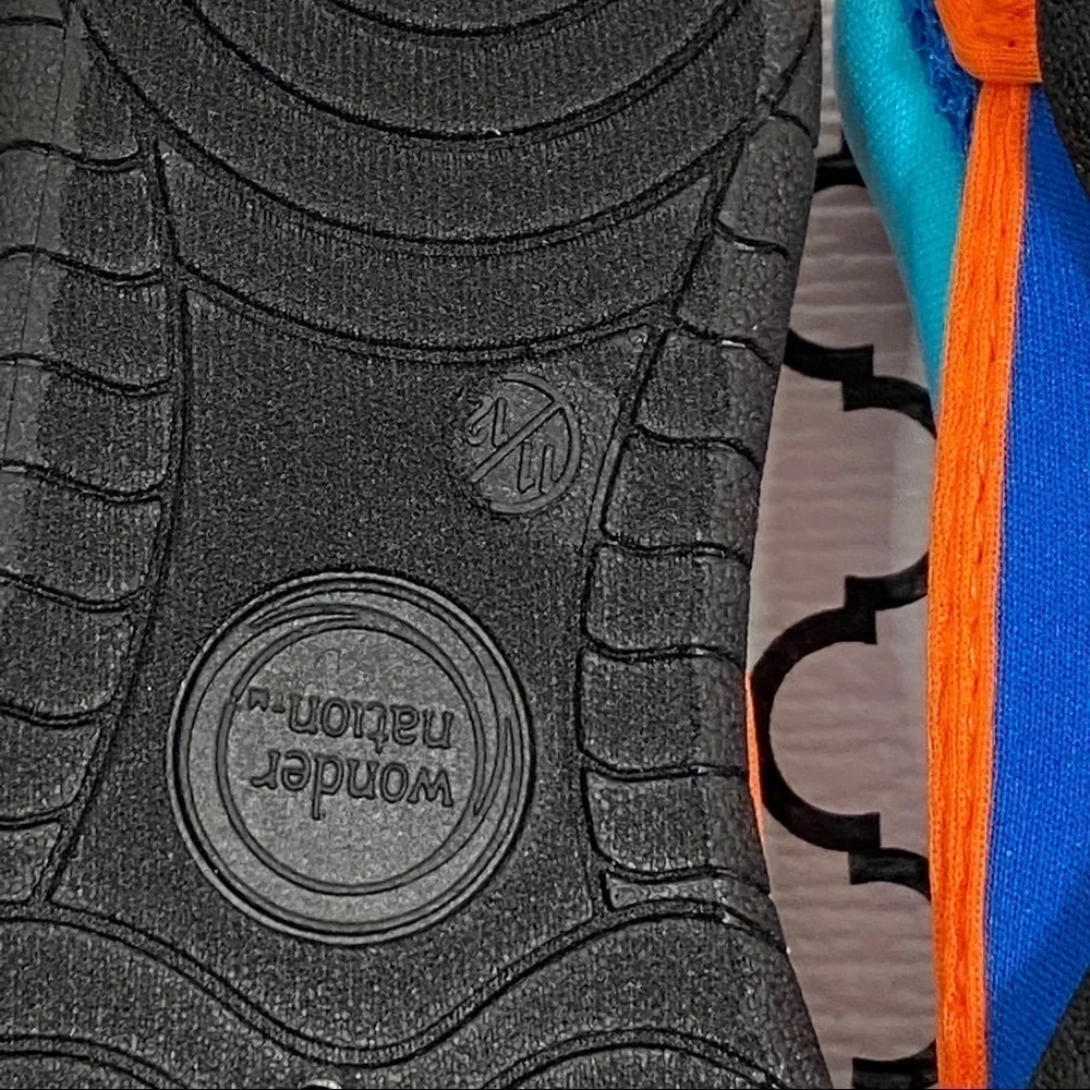 Wonder Nation water shoes
